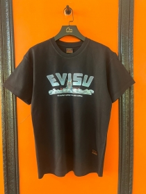 От бренда Evisu чёрная футболка с логотипом и принтом "Дракон и волны"