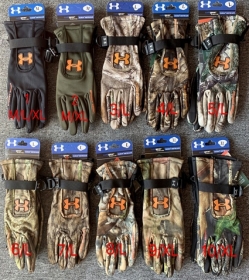 Камуфляжные в 10-ти разных моделей Under Armour перчатки с застёжкой