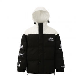 Прочная черного цвета куртка Balenciaga с белым капюшоном