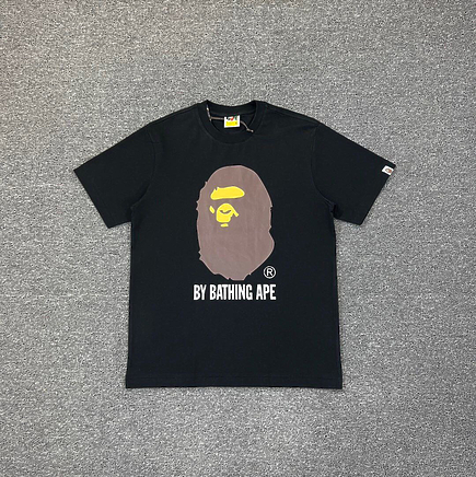 Bape чёрная футболка с коричневой головой обезьяны и однотонной спиной