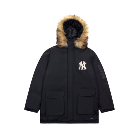 Удлинённая куртка черного цвета MLB с нашитыми карманами