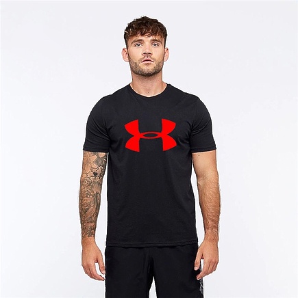 Прямого кроя Under Armour хлопковая черная футболка