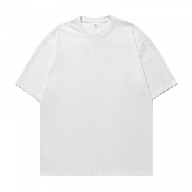 Практичная футболка Cityboy выполнена в белом цвете