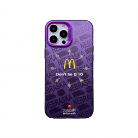 С надписью NEBRASKA фиолетовый чехол к телефонам iPhone от McDonald's