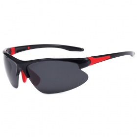 Чёрные спортивные очки с красными вставками и без рамочными линзами
