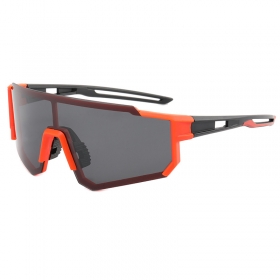 Спортивные очки черно-оранжевого цвета с солнцезащитной линзой