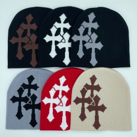 Акриловая шапка в разных расцветках с печатью "Три креста"