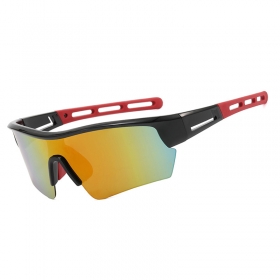 Спортивные очки с черно-красной оправой и цветными линзами