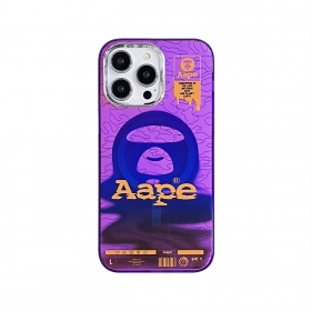 Флуоресцентный чехол для телефонов iPhone от Aape в фиолетовом цвете 