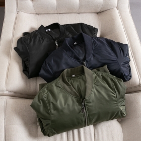 Куртка оливковая от бренда Street Classic Clothes в стиле милитари