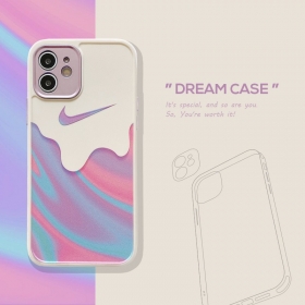 Защитный чехол для телефонов iPhone от DREAM CASE с логотипом NIKE