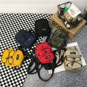Небольшие сумки RollTheDice со съёмным ремешком в разных цветах