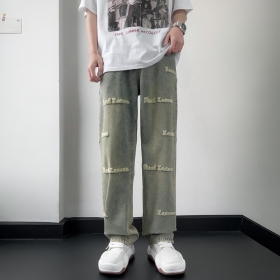 Серые джинсы от бренда Locketomy с белыми мягкими вставками