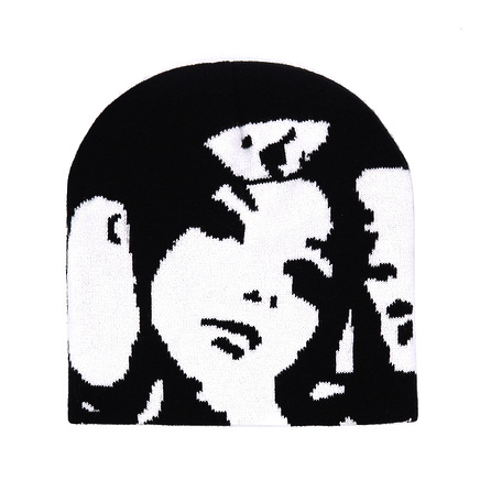 Шапка чёрная Faces в наличии