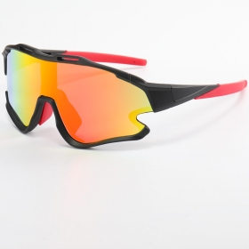 Спортивные очки с черно-красной оправой и цветным стеклом