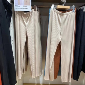 Светло-бежевые женские штаны Street Classic Clothes свободные прямые