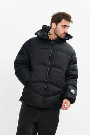 Пуховик чёрного цвета C.P Company x Palace в наличии