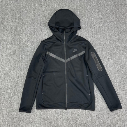 Мужская чёрная толстовка Nike Tech Fleece с капюшоном