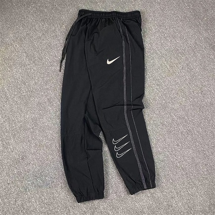 Чёрные спортивки Nike Training с тройным лого