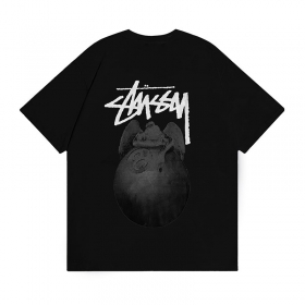 Черная футболка Stussy с фирменным принтом "спящий ангел"