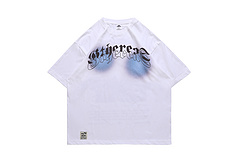 Базовая белая футболка с качественным принтом и стильными надписями