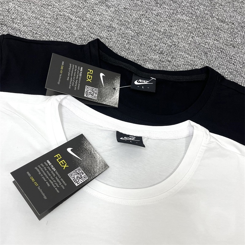 Белая футболка с принтом и коротким рукавом от бренда Nike