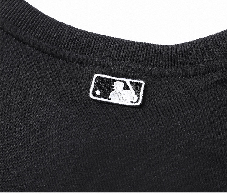 Чёрный свитшот NY с логотипом на спине