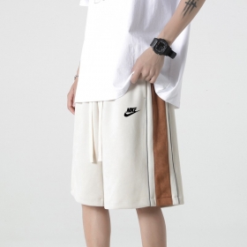 Молочного цвета прямые вельветовые шорты с логотипом Nike