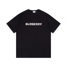 С опущенной плечевой линией BURBERRY черная футболка