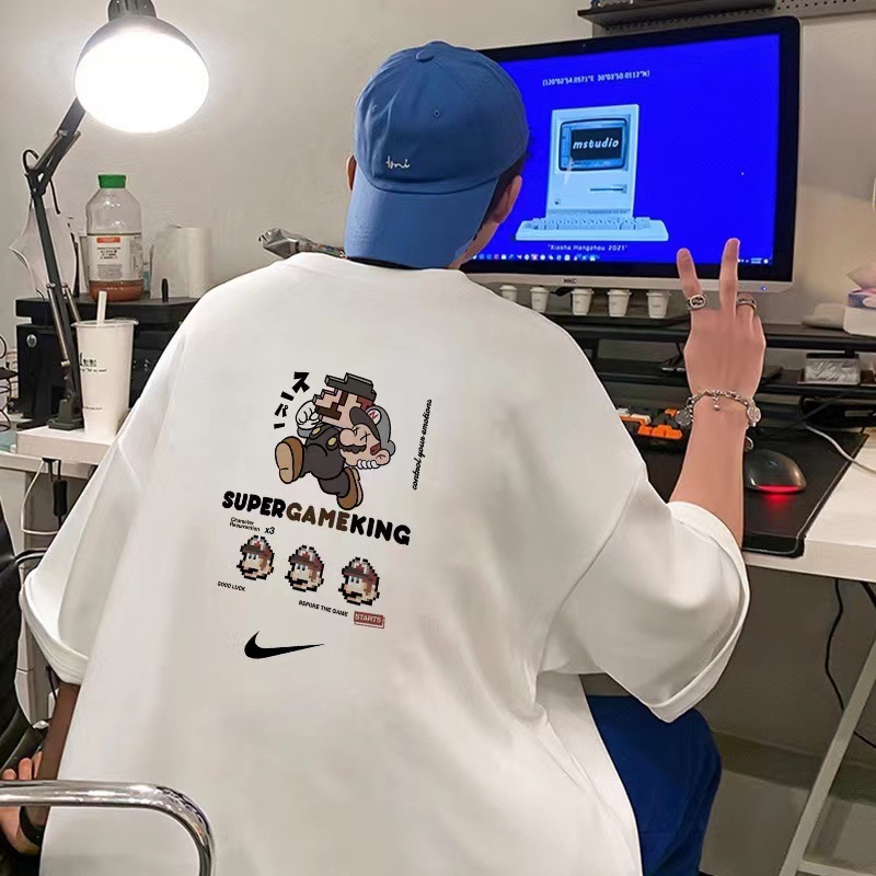 Базовая Nike белая удлинённая футболка с принтом "Супер Марио"