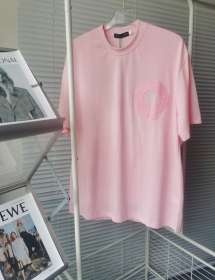 Базовая в розовом цвете CHROME HEARTS футболка с коротким рукавом