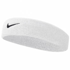 Спортивная белая повязка на голову Nike выполнена из мягкой ткани