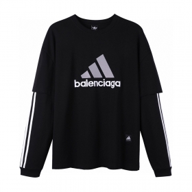 Качественный черного цвета свитшот Balenciaga с лого