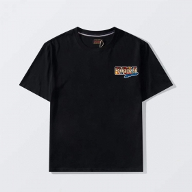 Трендовая чёрная футболка Evisu с множеством разноцветных принтов