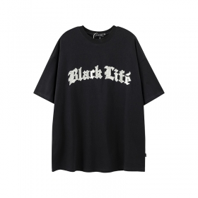 Прочная легкая черная футболка от бренда AW SPIKY HEAD