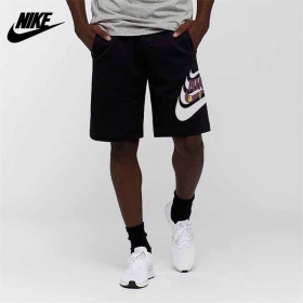 Nike с нашитым задним карманом шорты в черном цвете