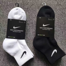 Носки Nike 3 пары в упаковке черные и белые 