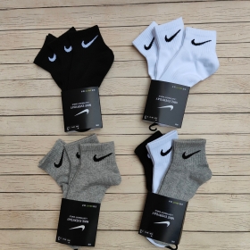 Носки Nike низкие 4 вида комплектов по 3 шт.
