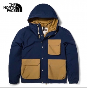 The North Face тёмно-синяя ветровка с карманами и капюшоном