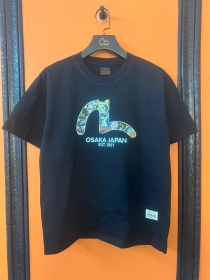 Чёрная футболка Evisu с принтом "Котик" в стиле - Аниме