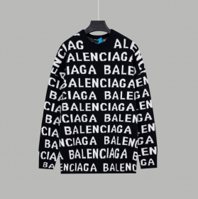 Базовый черный свитер Balenciaga с округлой горловиной