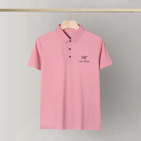 Классическая поло розового цвета с логотипом бренда Arcteryx