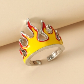 Безразмерное жёлтое кольцо "Flame" стильное на каждый день