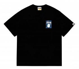 Прямого кроя футболка в черном цвете BAPE с коротким рукавом
