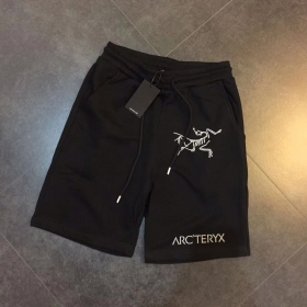 Черные шорты Arcteryx на резинке со шнурком, с боковыми карманами